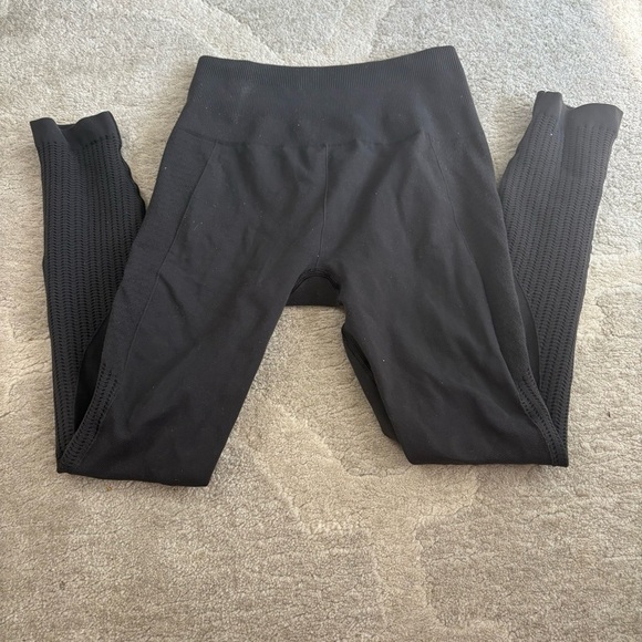 Lululemon Fast and Free Mesh Panel Leggings – Black - Picture 1 of 4
